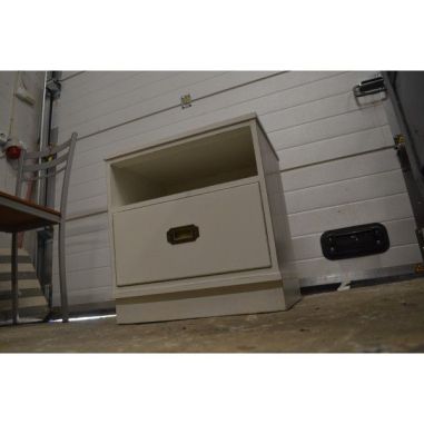 (L-425) Valge sahtlitga öökapp/ kapp