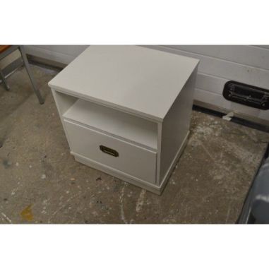 (L-425) Valge sahtlitga öökapp/ kapp