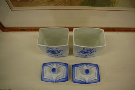 (R-016) 2tk keraamilised toosid, Kohv ja Suhkur