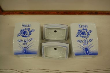 (R-016) 2tk keraamilised toosid, Kohv ja Suhkur