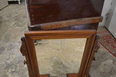 (R-038) Kallutatav sahtlitega lauapeegel