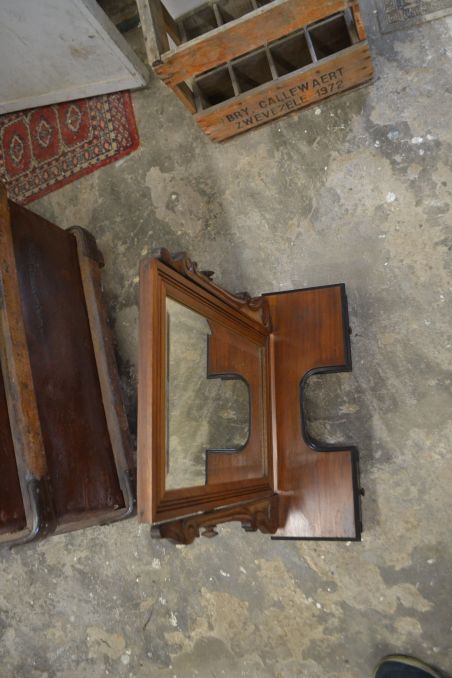 (R-038) Kallutatav sahtlitega lauapeegel