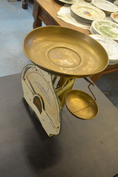 (R-047) Vana lauakaal Eskilstuna Sweden