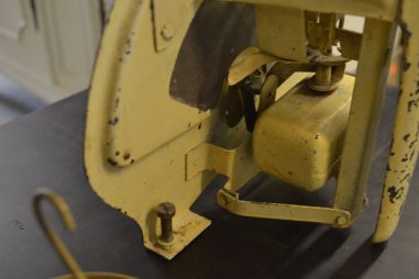 (R-047) Vana lauakaal Eskilstuna Sweden