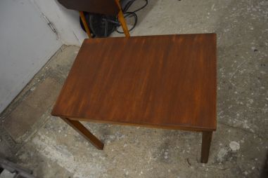 (R-105) Väiksem retro diivanilaud, abilaud