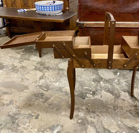 (L-450) Käsitöökast (L-450) Käsitöökast