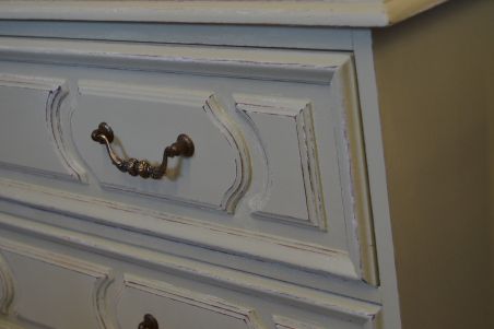 (L-477) Oliiviroheline sahtlitega kummut, TV alus