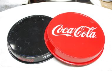 (L-461) Metallist Coca-Cola kandikud, 2 tk