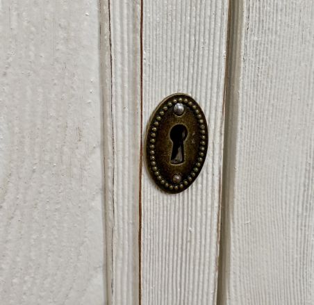 (11-542) Valge kirjutuslaud