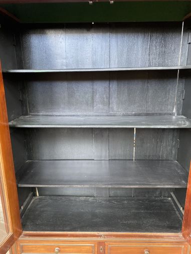 (11-515) Suur ustega riiulitega kapp, raamatukapp, riidekapp