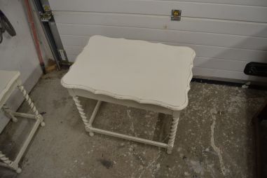 (n-5827) Valge väiksem laud