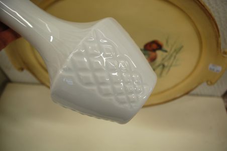 (n-5854) Bavaria, Bareuther valge vaas (n-5854) Bavaria, Bareuther valge vaas