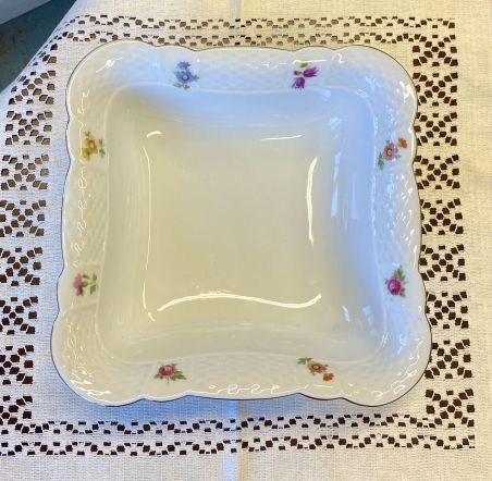 (n-5861/7) Bavaria lilledekooriga suurem kauss