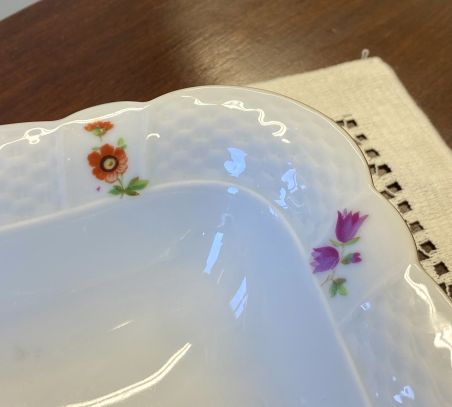 (n-5861/8) Bavaria lilledekooriga suurem kauss