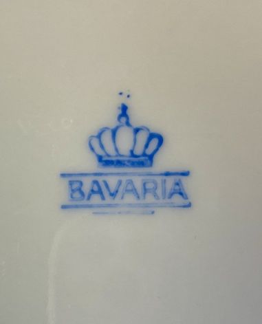 (n-5861/8) Bavaria lilledekooriga suurem kauss