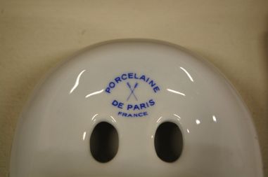 (n-5867) Porcelaine de Paris, vannitoa tarvikud "Luuderohi"