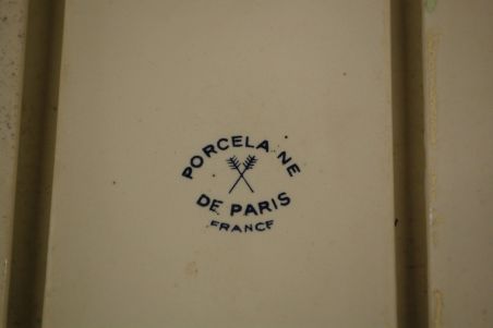 (n-5867) Porcelaine de Paris, vannitoa tarvikud "Luuderohi"