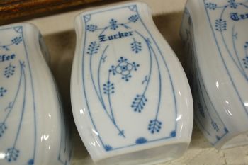 (n-5886) Õlelillemustriga suured toosid, 3tk komplektis 2