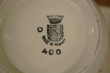 (n-5893) Saint-Amand, suur kann