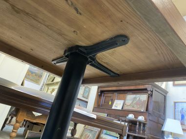 (L-508) Raske puitplaadiga kohvikulaud