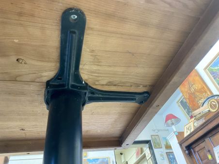 (L-508) Raske puitplaadiga kohvikulaud