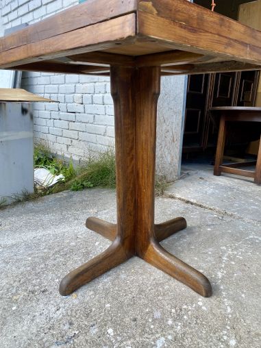 (L-509) Raske puitplaadiga kohvikulaud