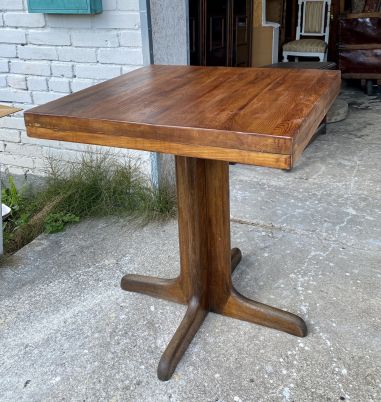 (L-509) Raske puitplaadiga kohvikulaud