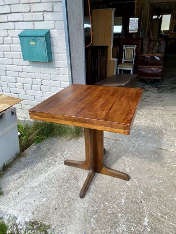 (L-509) Raske puitplaadiga kohvikulaud 2