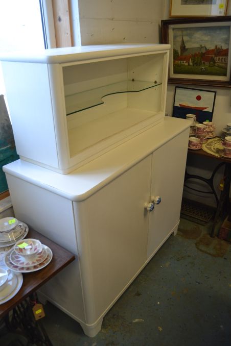 (L-510) Valge retro puhvetkapp
