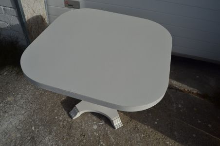 (L-513) Valge diivanilaud