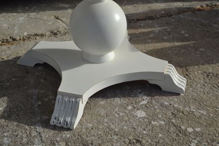 (L-513) Valge diivanilaud