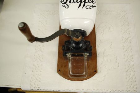 (n-5936) Seinapealne kohviveski