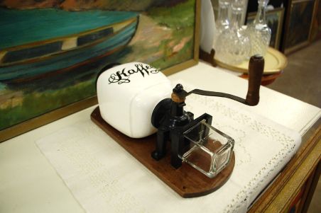 (n-5936) Seinapealne kohviveski