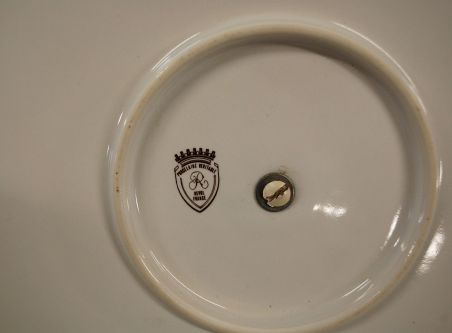 (n-5950) Revol Porcelaine Veritable, juustuvaagen sangaga