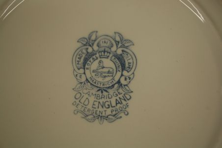 (n-6008) Maastricht Royal Sphinx, Petrus Regout, Cambridge Old England, supi-pastataldrikud, 8tk