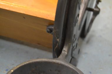 (n-6114) Vana  leivalõikur RAADVAD