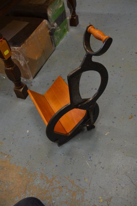 (n-6114) Vana  leivalõikur RAADVAD