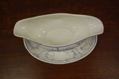 (n-6028) Boch Freres Copenhageni mustriga kastmenõu