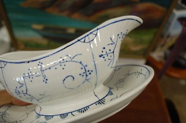 (n-6028) Boch Freres Copenhageni mustriga kastmenõu