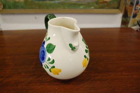 (n-3477) Villeroy & Boch Bauernblume, piimakann