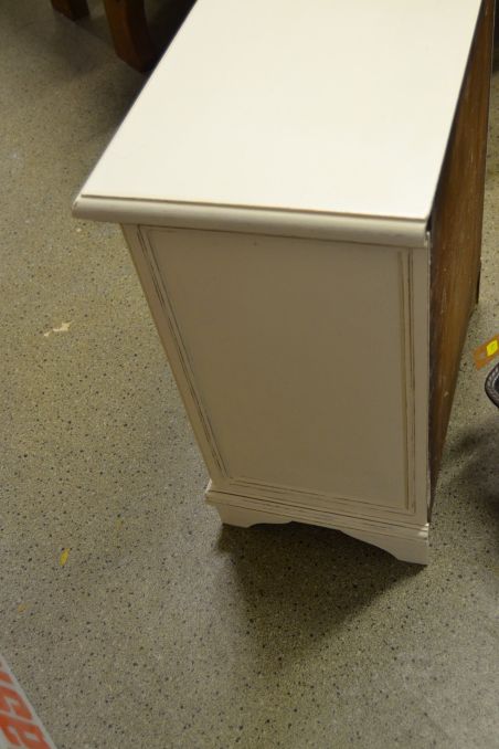 (n-6144) Valge kummut (n-6144) Valge kummut