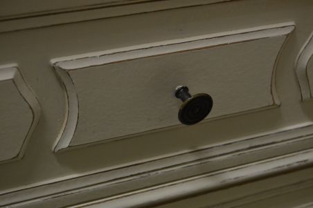 (n-6144) Valge kummut (n-6144) Valge kummut