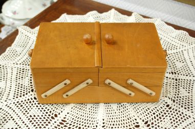 (n-6048) Käsitöökast