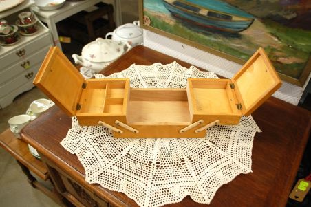 (n-6048) Käsitöökast