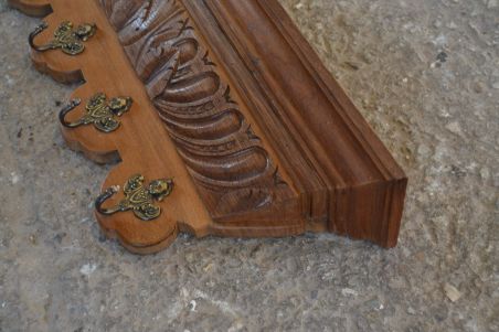 (n-6148) Puitalusel seinanagi (n-6148) Puitalusel seinanagi