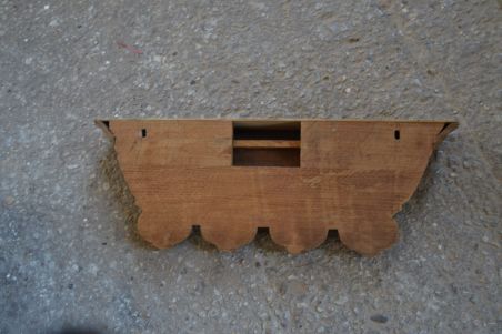 (n-6148) Puitalusel seinanagi (n-6148) Puitalusel seinanagi