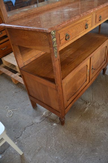 (n-6151) Peegliga suurem kummut