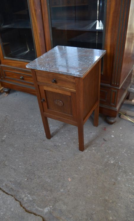 (n-6152) Kiviplaadiga öökapp (n-6152) Kiviplaadiga öökapp