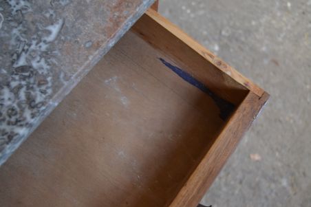 (n-6152) Kiviplaadiga öökapp (n-6152) Kiviplaadiga öökapp