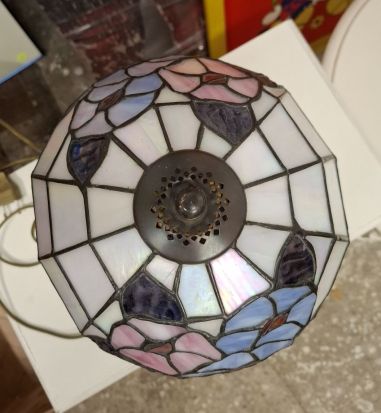 (n-6202) Tiffany stiilis laualamp